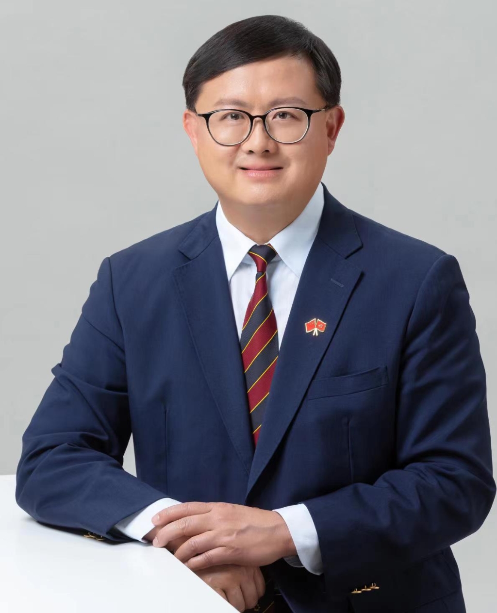 黄英豪