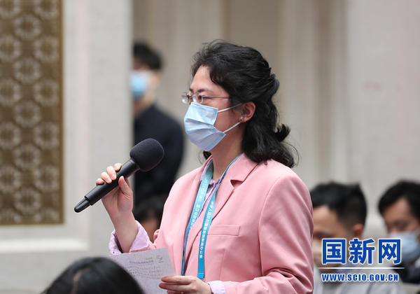 紫荊雜誌記者提問(圖:國新網) 紫荊雜誌記者提問(圖:國新網)