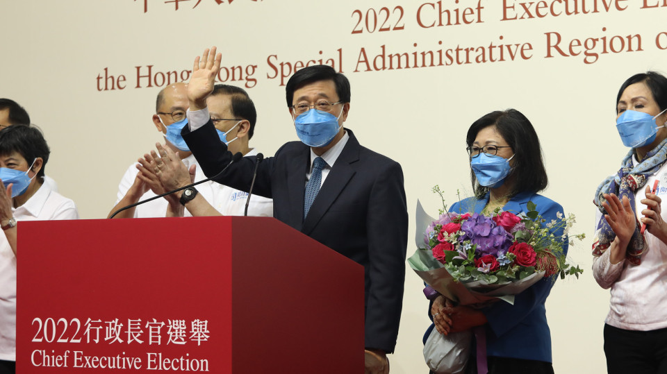 fecd79b8e8c14ba1aa6dbed44fc54d4c