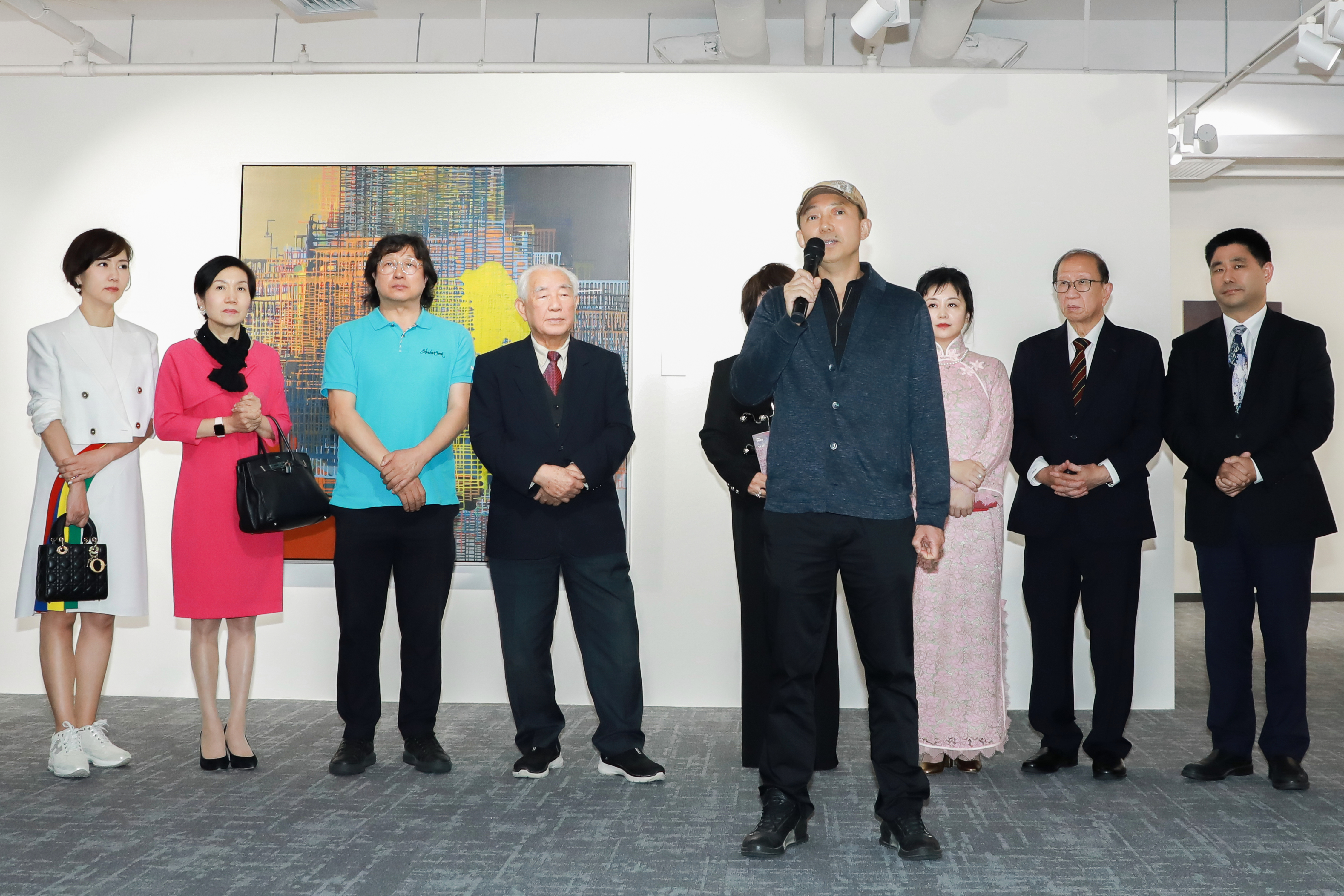 本次展览参展艺术家徐晨阳博士致辞