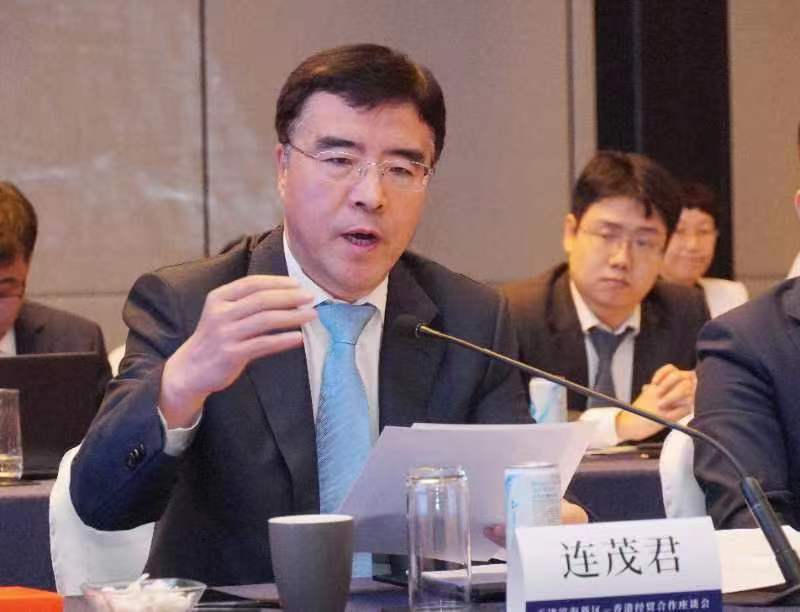 ddf1de8d6e143f42bbc786b4ff62cc27