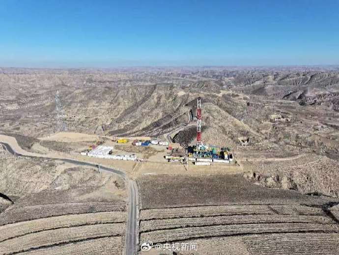 002TLsr9ly1hkelyw3csxj60m80gojt602