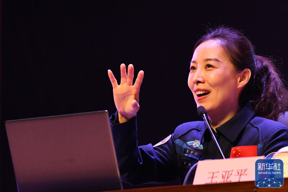 ce347105a3a042b78ded8b86df7d0c04