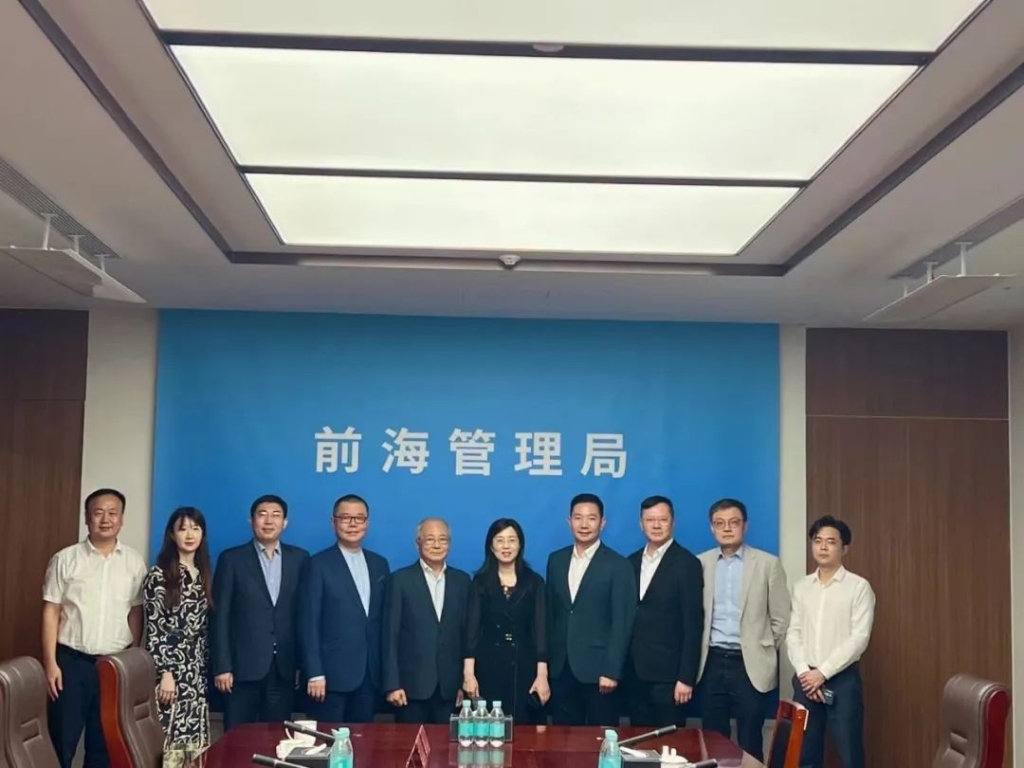 参访图合影